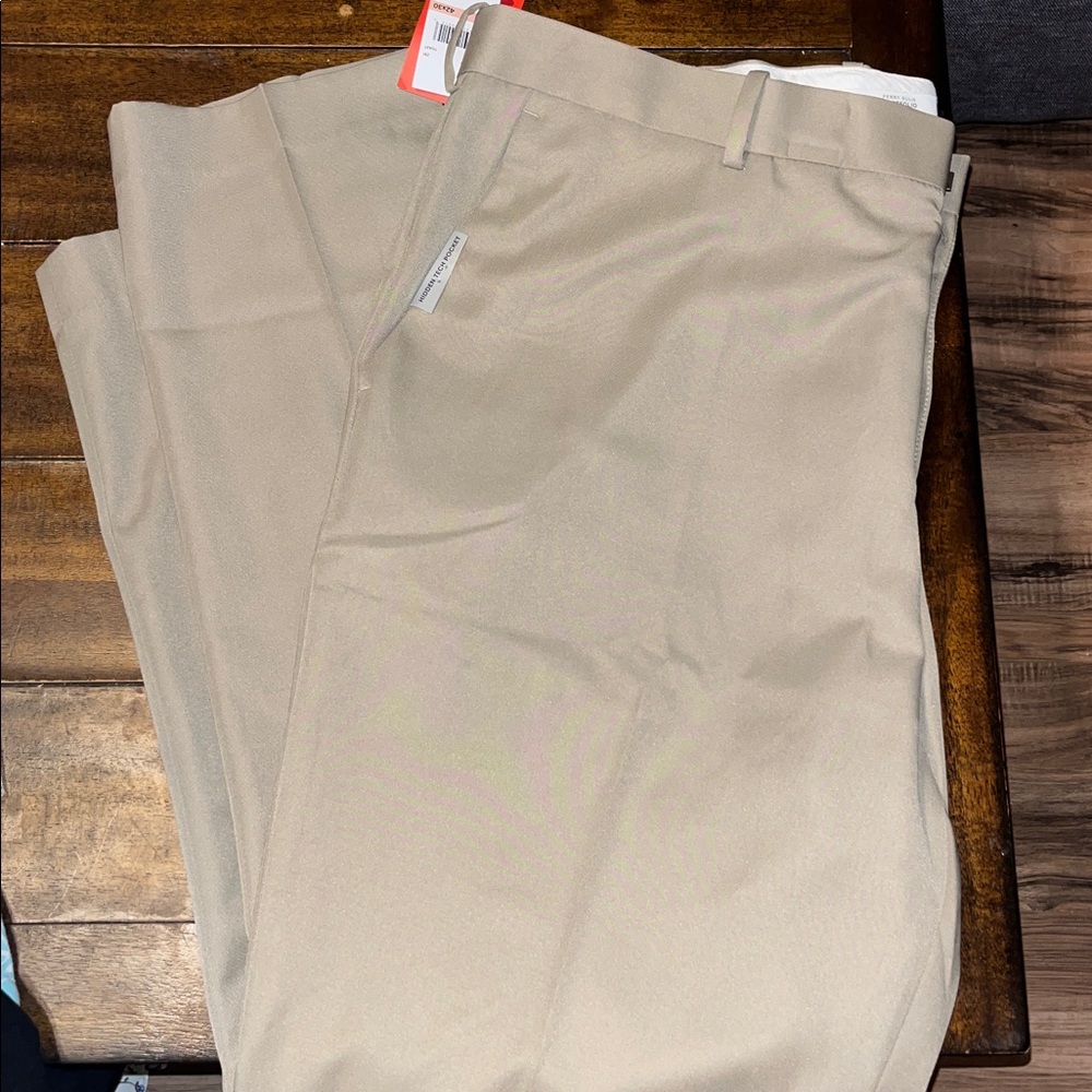 Perry Ellis Modern Fit Tan Trousers